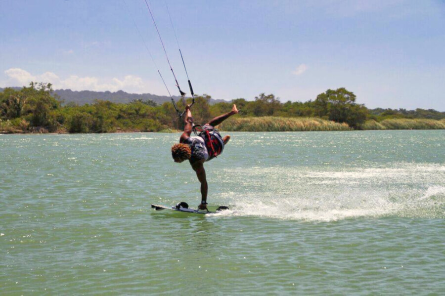 Oldschool Handplant SPLEENE Kiteboarding Oldschool Handplant SPLEENE Kiteboarding